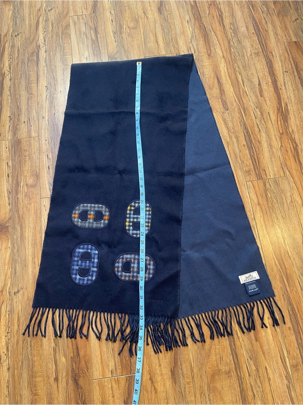 Hermès Recto-Verso Maillons Colores 100% Cashmere Scarf Bleu Marine Reversible - Picture 15 of 16